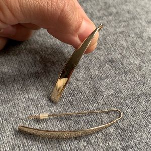 Gold plated curved earrings